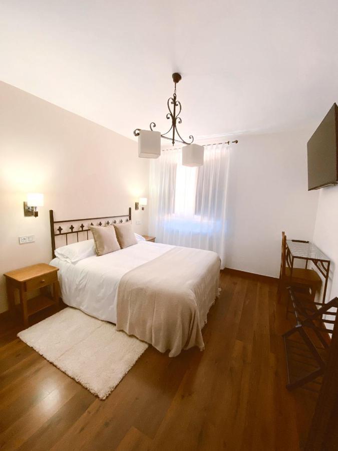 Hotel Rural Candela Y Plata Puerto de Béjar Buitenkant foto