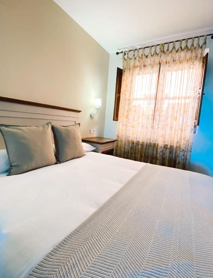 Hotel Rural Candela Y Plata Puerto de Béjar Buitenkant foto