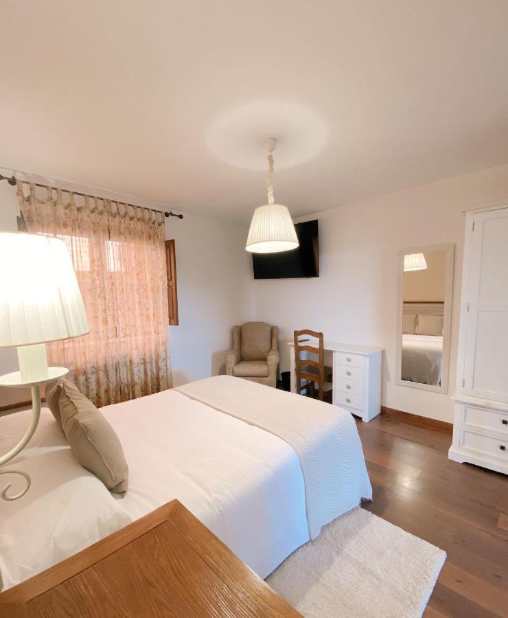 Hotel Rural Candela Y Plata Puerto de Béjar Buitenkant foto